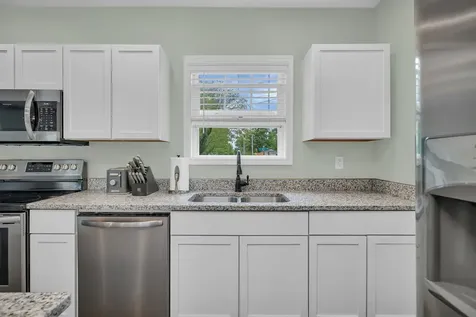 613 2ND Avenue Ottawa IL 61350