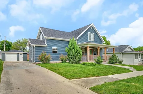 613 2ND Avenue Ottawa IL 61350