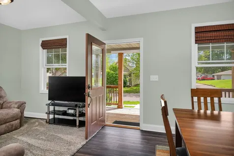 613 2ND Avenue Ottawa IL 61350