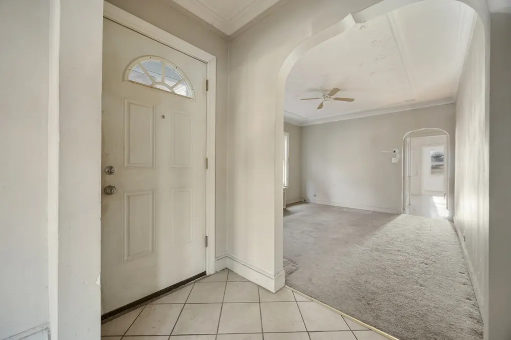1748 North New England Avenue Chicago IL 60707