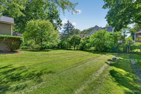 354 South Madison Street Woodstock IL 60098
