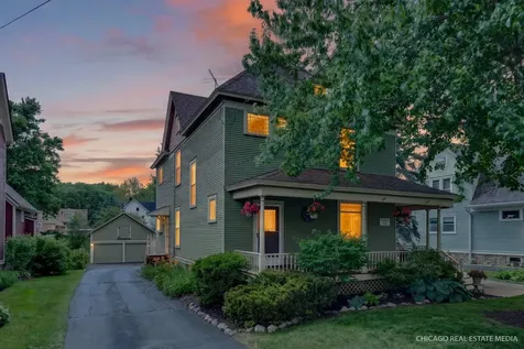 354 South Madison Street Woodstock IL 60098