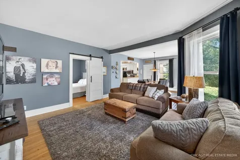 354 South Madison Street Woodstock IL 60098