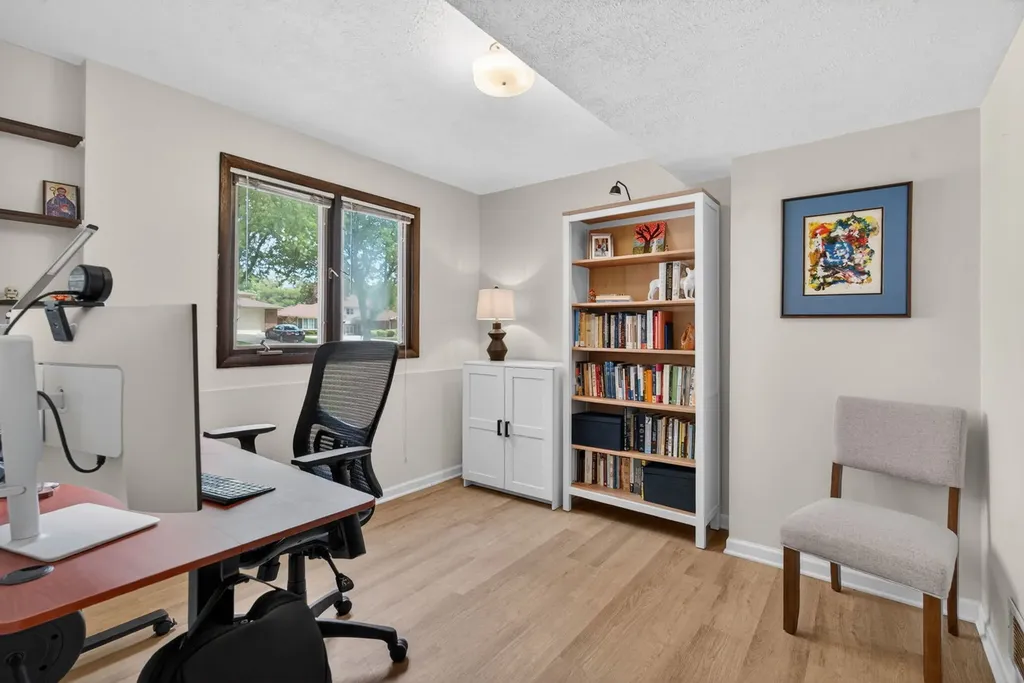 8632 Clifford Drive Darien IL 60561