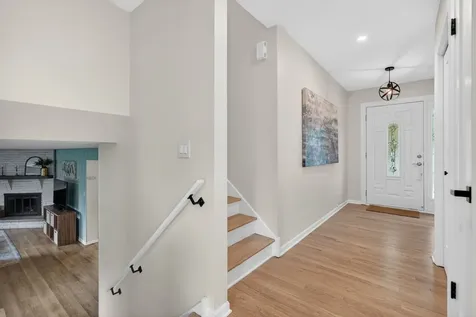 8632 Clifford Drive Darien IL 60561