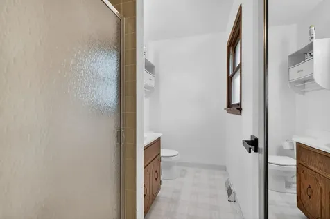 8632 Clifford Drive Darien IL 60561