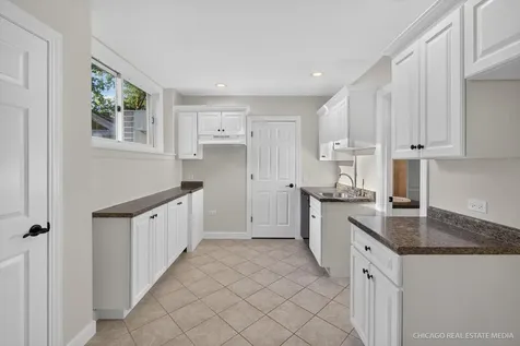 5N672 Jens Jensen Lane St. Charles IL 60175