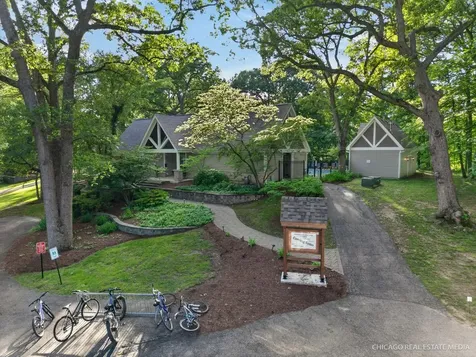 5N672 Jens Jensen Lane St. Charles IL 60175