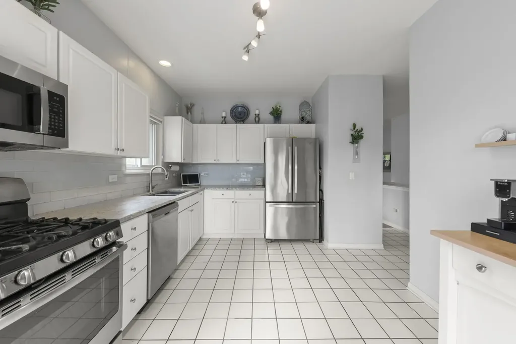 21028 West Snowberry Lane E Plainfield IL 60544