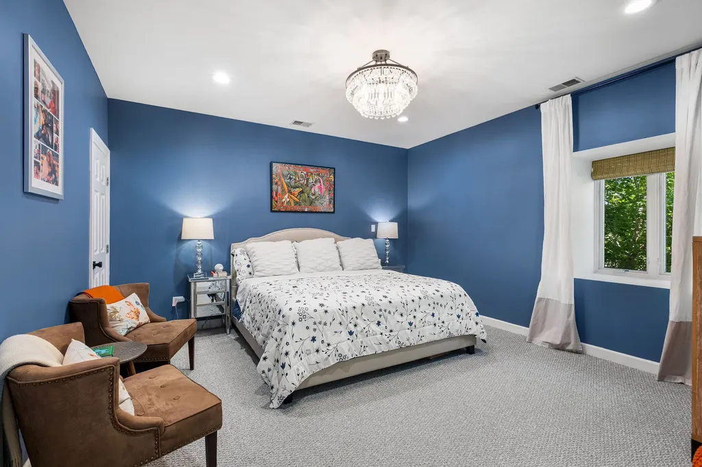 3151 North Honore Street Chicago IL 60657