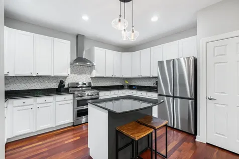 3151 North Honore Street Chicago IL 60657