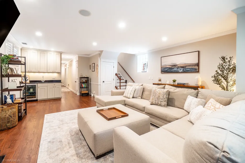 1541 West Montana Street Chicago IL 60614