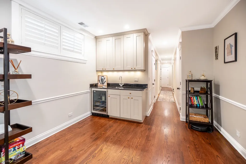 1541 West Montana Street Chicago IL 60614