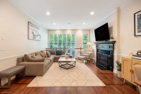1541 West Montana Street Chicago IL 60614