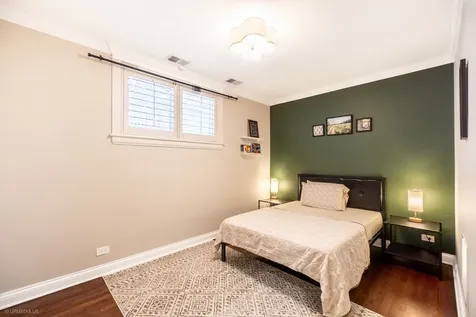 1541 West Montana Street Chicago IL 60614