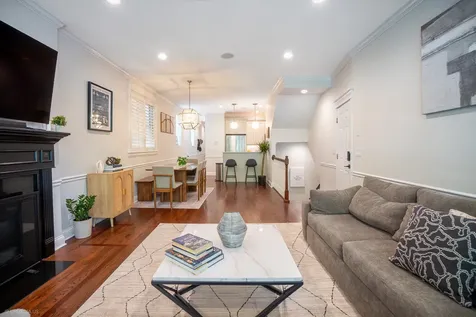 1541 West Montana Street Chicago IL 60614