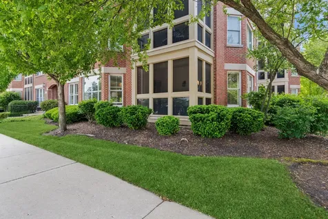 200 North River Lane Geneva IL 60134
