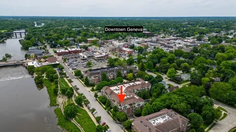 200 North River Lane Geneva IL 60134