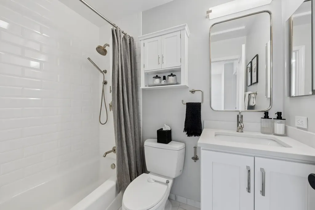 1843 North Hudson Avenue Chicago IL 60614