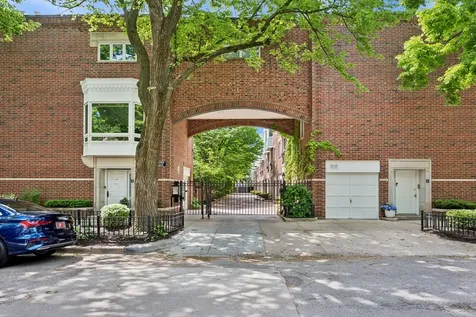 1843 North Hudson Avenue Chicago IL 60614
