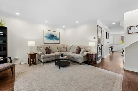 1843 North Hudson Avenue Chicago IL 60614