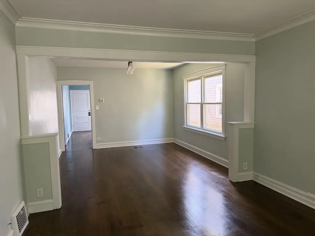 5475 North Monitor Avenue Chicago IL 60630