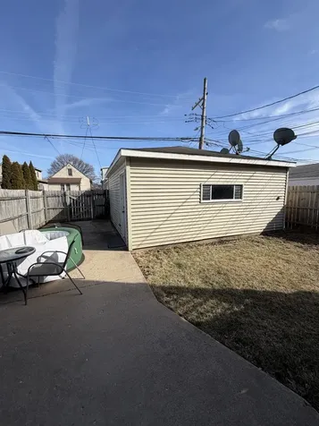 5475 North Monitor Avenue Chicago IL 60630