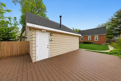 923 South Fairfield Avenue Elmhurst IL 60126
