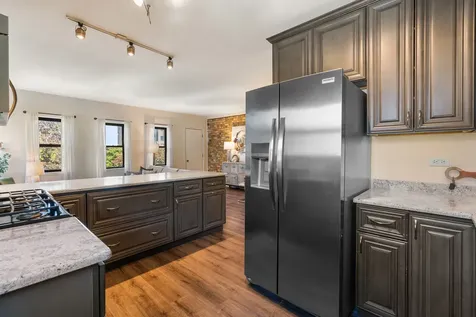 824 Hinman Avenue Evanston IL 60202