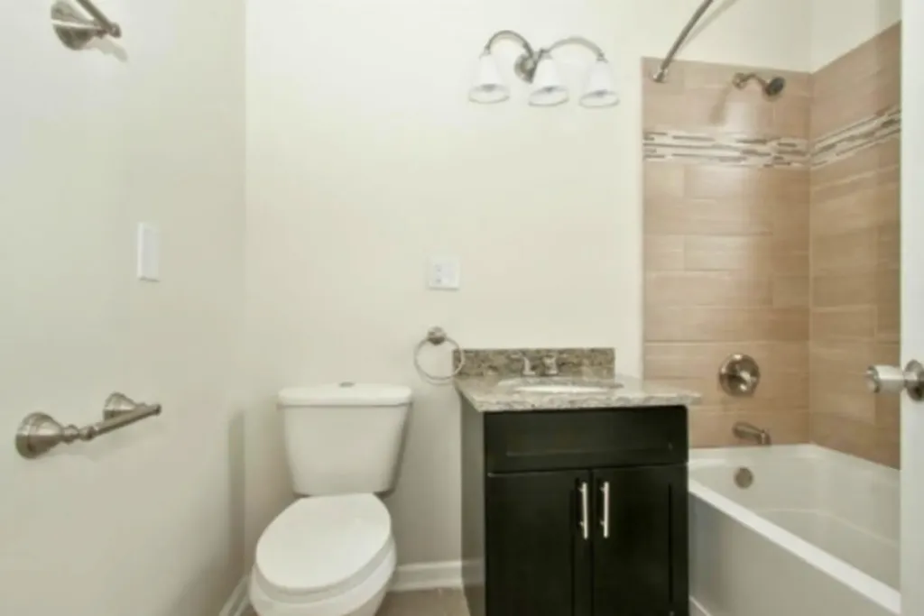 6359 South Rhodes Avenue Chicago IL 60637