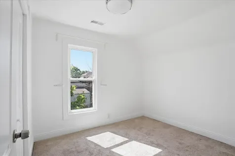 410 Standish Street Elgin IL 60123