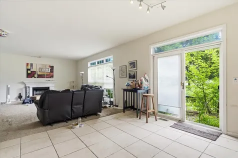 445 Greenview Lane Oswego IL 60543