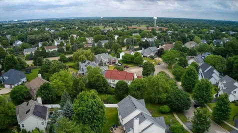 445 Greenview Lane Oswego IL 60543