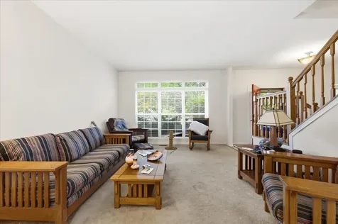 445 Greenview Lane Oswego IL 60543