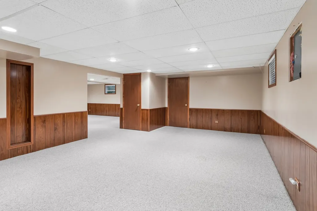 217 Meadowview Lane Aurora IL 60502