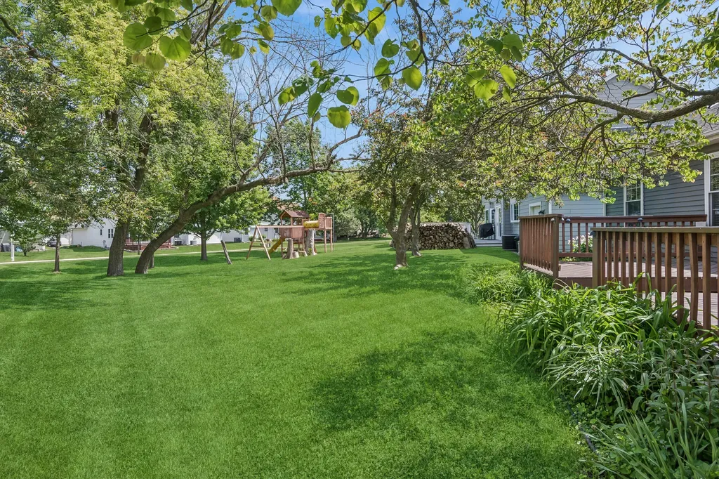 217 Meadowview Lane Aurora IL 60502