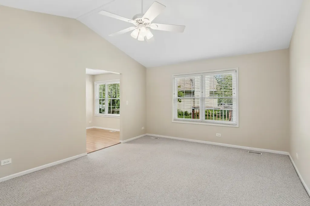 217 Meadowview Lane Aurora IL 60502