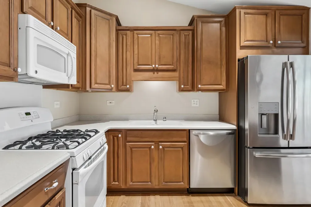 217 Meadowview Lane Aurora IL 60502