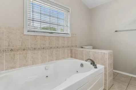 217 Meadowview Lane Aurora IL 60502