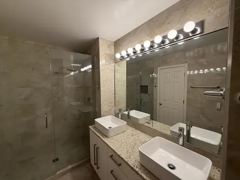 305 Bloomfield Court Vernon Hills IL 60061