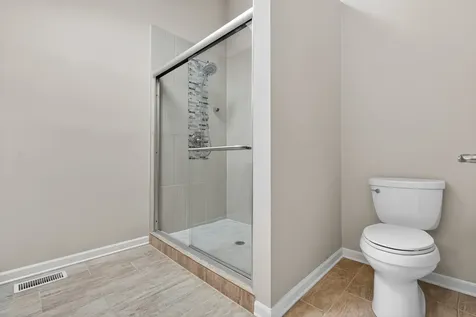 131 Camden Court Lincolnshire IL 60069