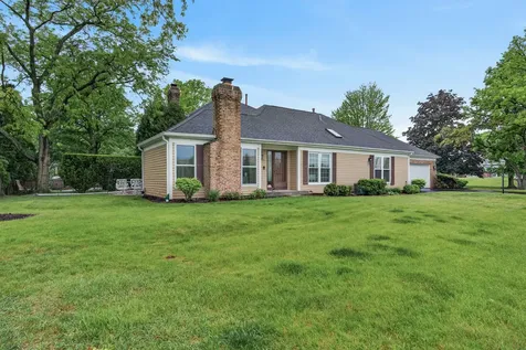 131 Camden Court Lincolnshire IL 60069