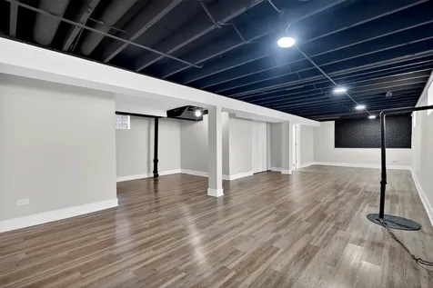 114 West 126th Place Chicago IL 60628