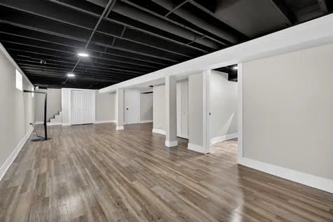 114 West 126th Place Chicago IL 60628