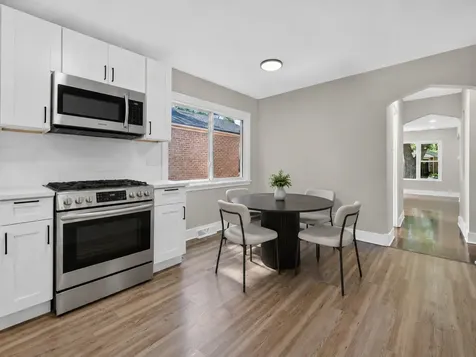 114 West 126th Place Chicago IL 60628