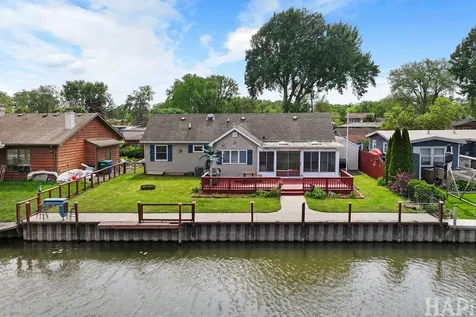 707 Kingston Boulevard Mchenry IL 60050