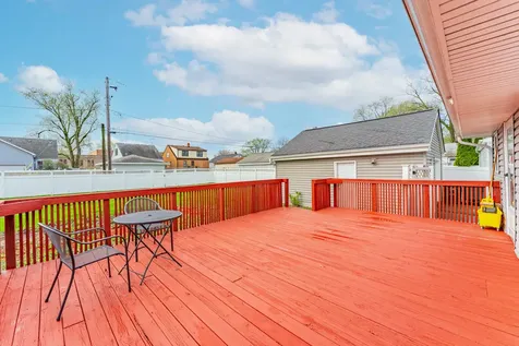 3541 Washington Street Lansing IL 60438