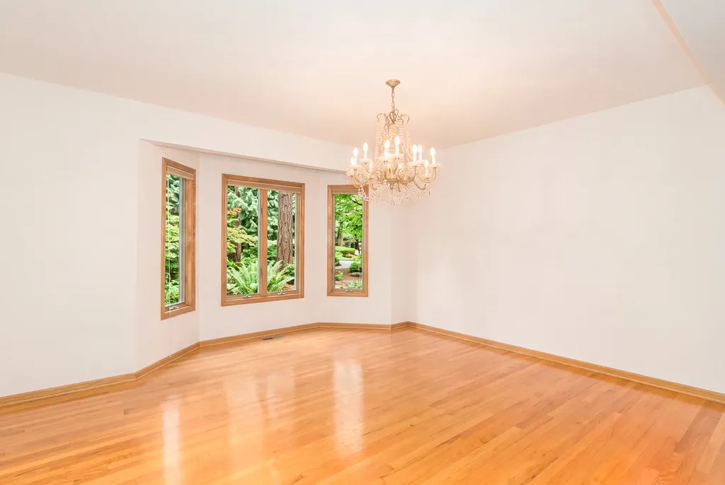 16W731 89TH Place Willowbrook IL 60527