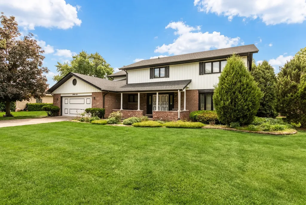 16W731 89TH Place Willowbrook IL 60527