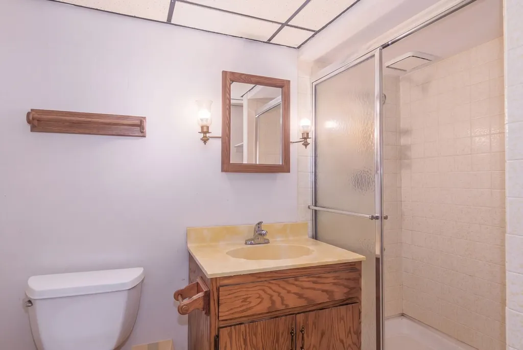 16W731 89TH Place Willowbrook IL 60527
